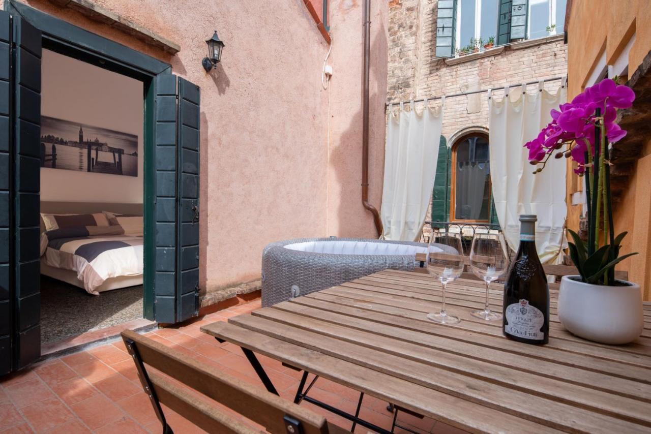 Suite Rava - San Marco With Pool Velence Kültér fotó