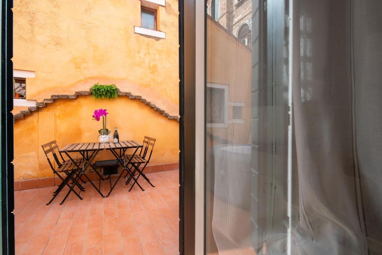 Suite Rava - San Marco With Pool Velence Kültér fotó